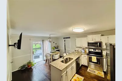 2940 Spring Ridge Circle, Snellville, GA 30039 - Photo 9