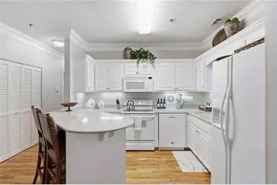 92 Gleneagle Court #302B, Clayton, GA 30525 - Photo 11