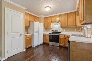 4718 Middleboro Ln, Gainesville, GA 30506 - Photo 15