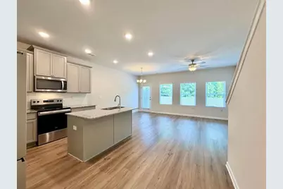 129 Jaxton Street, Hoschton, GA 30548 - Photo 9