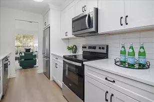 4033 Ravenwood Ct, Union City, GA 30291 - Photo 11
