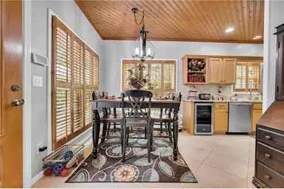 5724 Newberry Point Drive, Flowery Branch, GA 30542 - Photo 17