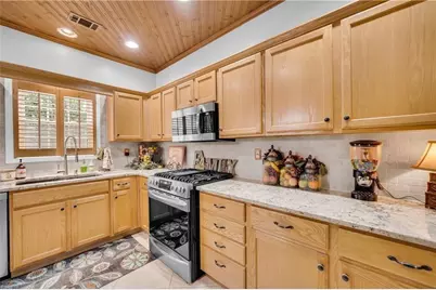 5724 Newberry Point Drive, Flowery Branch, GA 30542 - Photo 21