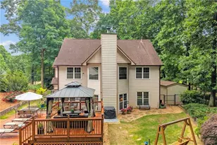 5724 Newberry Point Dr, Flowery Branch, GA 30542 - Photo 45