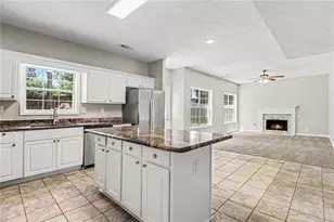 305 Saddle Bridge Dr, Alpharetta, GA 30022 - Photo 9