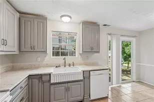 4701 Valley Ridge Dr, Duluth, GA 30096 - Photo 5