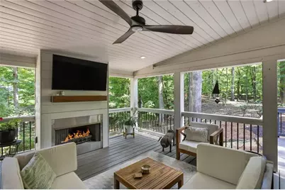 713 N Saint Marys Lane NW, Marietta, GA 30064 - Photo 17