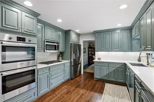 713 N St Marys Ln NW, Marietta, GA 30064 - Photo 9