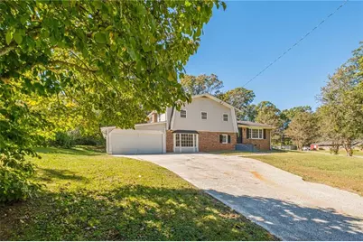 1798 Dogwood Court, Snellville, GA 30078 - Photo 3
