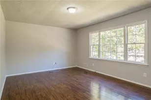1798 Dogwood Ct, Snellville, GA 30078 - Photo 9