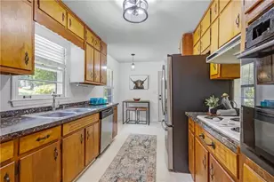 2544 W Laurel Ridge Dr, Decatur, GA 30033 - Photo 9