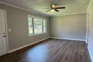 1289 Stewart St, Carrollton, GA 30117 - Photo 5