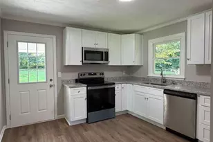 1289 Stewart St, Carrollton, GA 30117 - Photo 9