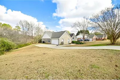 719 Overlook Drive, Winder, GA 30680 - Photo 9