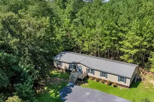 827 Brackett Ridge Rd, Chatsworth, GA 30705 - Photo 1