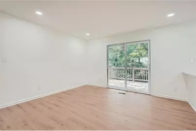 895 Kings Grant Drive NW, Atlanta, GA 30318 - Photo 9