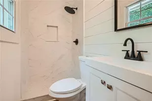 895 Kings Grant Dr NW, Atlanta, GA 30318 - Photo 19