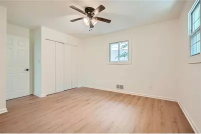 895 Kings Grant Drive NW, Atlanta, GA 30318 - Photo 17
