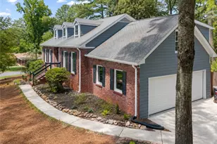 4521 S Roberts Dr, Buford, GA 30518 - Photo 3