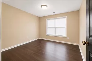 2315 Lake Royale Dr, Riverdale, GA 30296 - Photo 7