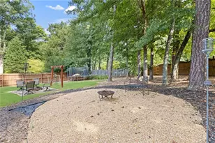 3915 Ivy Run Cir, Duluth, GA 30096 - Photo 33