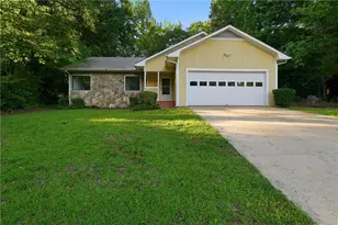 140 Forrest Brook Dr, Palmetto, GA 30268 - Photo 1