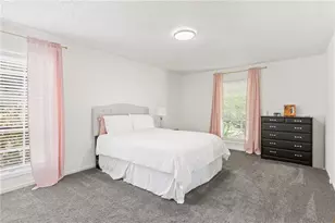 6851 Roswell Rd, Sandy Springs, GA 30328 - Photo 17