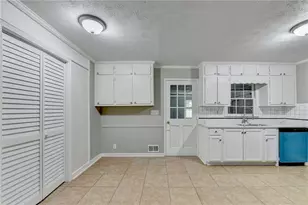 759 Springwood Dr NW, Lilburn, GA 30047 - Photo 9