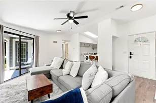 1362 Keys Lake Dr NE, Atlanta, GA 30319 - Photo 5