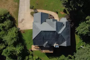 318 Waterford Cir, Cornelia, GA 30531 - Photo 9