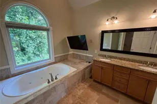 318 Waterford Cir, Cornelia, GA 30531 - Photo 17