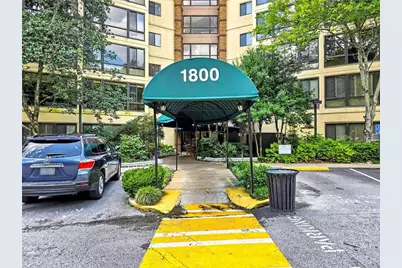 1800 Clairmont Lake #A204, Decatur, GA 30033 - Photo 3