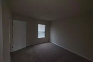 3877 Makeover Ct, South Fulton, GA 30349 - Photo 11