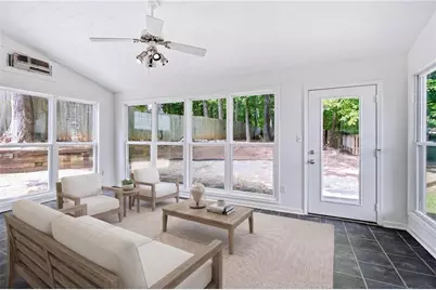 640 Suwanee Lakes Circle, Suwanee, GA 30024 - Photo 15