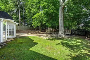 640 Suwanee Lakes Circle, Suwanee, GA 30024 - Photo 29
