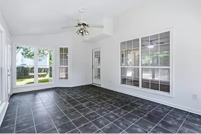640 Suwanee Lakes Circle, Suwanee, GA 30024 - Photo 13