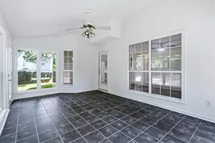 640 Suwanee Lakes Circle, Suwanee, GA 30024 - Photo 13