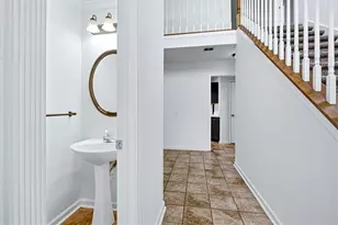 640 Suwanee Lakes Circle, Suwanee, GA 30024 - Photo 5