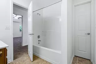 640 Suwanee Lakes Circle, Suwanee, GA 30024 - Photo 25