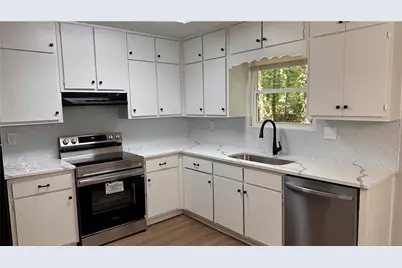 3420 Cedar Rock Lane, Lithonia, GA 30038 - Photo 7