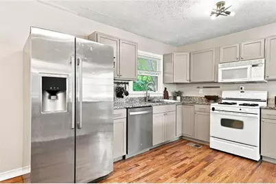 1960 Frank Lane SE, Marietta, GA 30060 - Photo 13