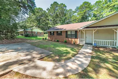 355 Santa Fe Trail, Ellenwood, GA 30294 - Photo 3