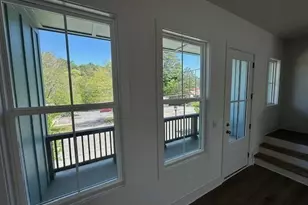 1361 Breezy St SE, Atlanta, GA 30315 - Photo 7