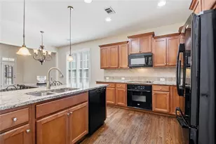 125 Chestnut Dr, Canton, GA 30114 - Photo 7