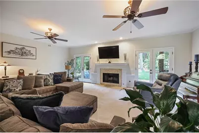 612 Trailwood Lane SW, Marietta, GA 30064 - Photo 3
