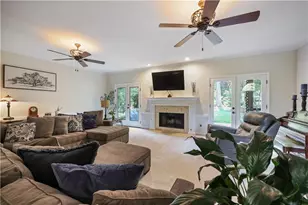 612 Trailwood Ln SW, Marietta, GA 30064 - Photo 3