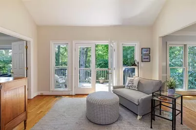 450 Greenlaurel Drive NE, Sandy Springs, GA 30342 - Photo 11