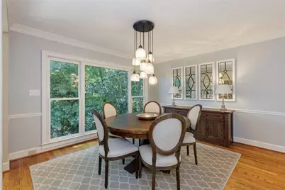 450 Greenlaurel Drive NE, Sandy Springs, GA 30342 - Photo 21