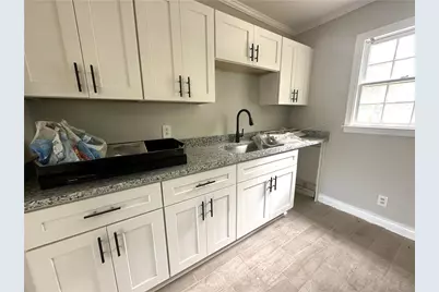 2418 Vineville Avenue, Macon, GA 31204 - Photo 11