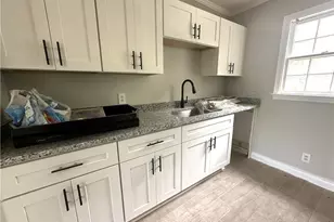 2418 Vineville Ave, Macon, GA 31204 - Photo 11